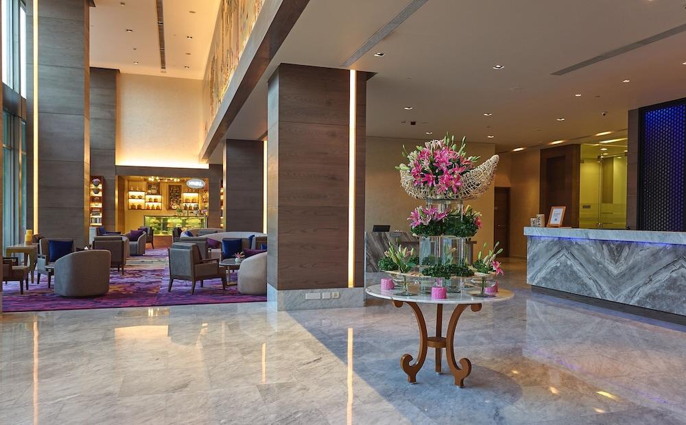 Vivanta Kolkata Em Bypass Dış mekan fotoğraf Lobby