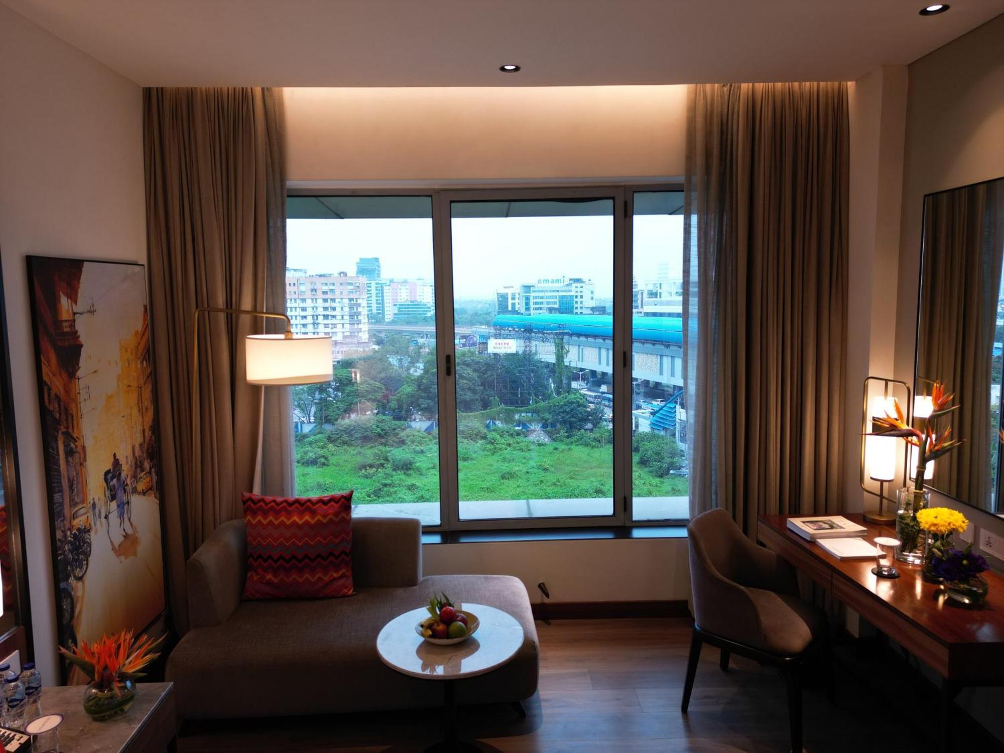 Vivanta Kolkata Em Bypass Dış mekan fotoğraf A room at the hotel